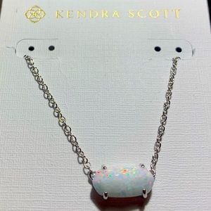 KENDRA SCOTT Ever 🌈 🌙 stone rhodium Pendant Necklace